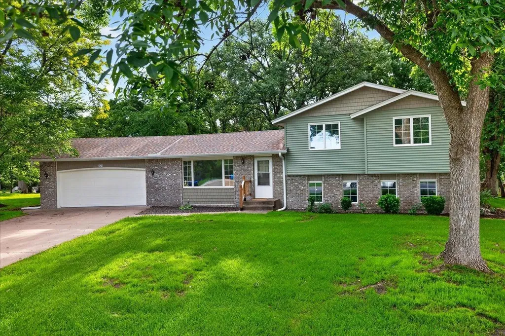 221 Jerry Liefert Drive Monticello MN 55362