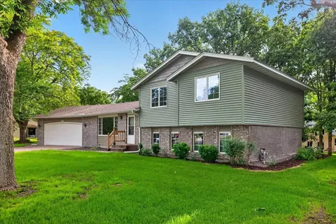 221 Jerry Liefert Drive Monticello MN 55362