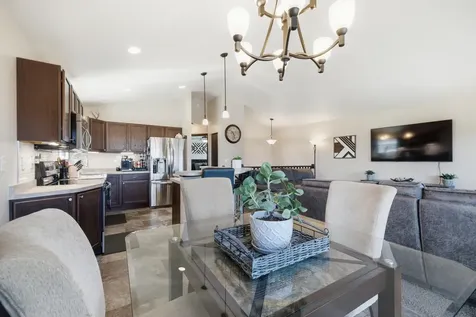 1034 29th Avenue W West Fargo ND 58078
