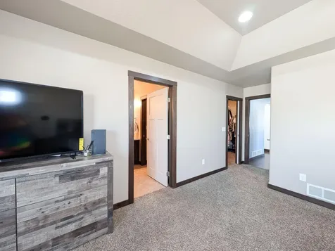 6810 24 Street S Fargo ND 58104
