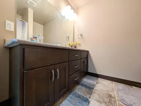 6810 24 Street S Fargo ND 58104