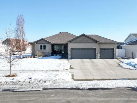 6810 24 Street S Fargo ND 58104