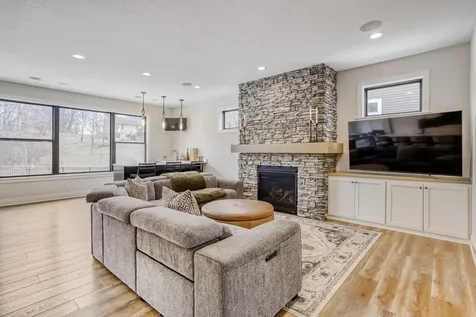 4998 Beach Street NE Prior Lake MN 55372