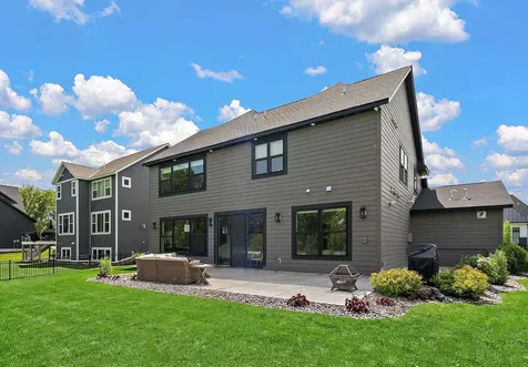 4998 Beach Street NE Prior Lake MN 55372