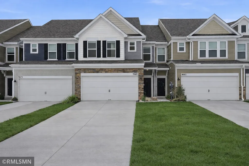 9669 4th Street Lane N Lake Elmo MN 55042