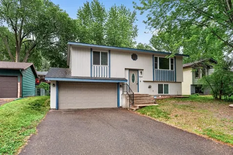 10541 Unity Street NW Coon Rapids MN 55433