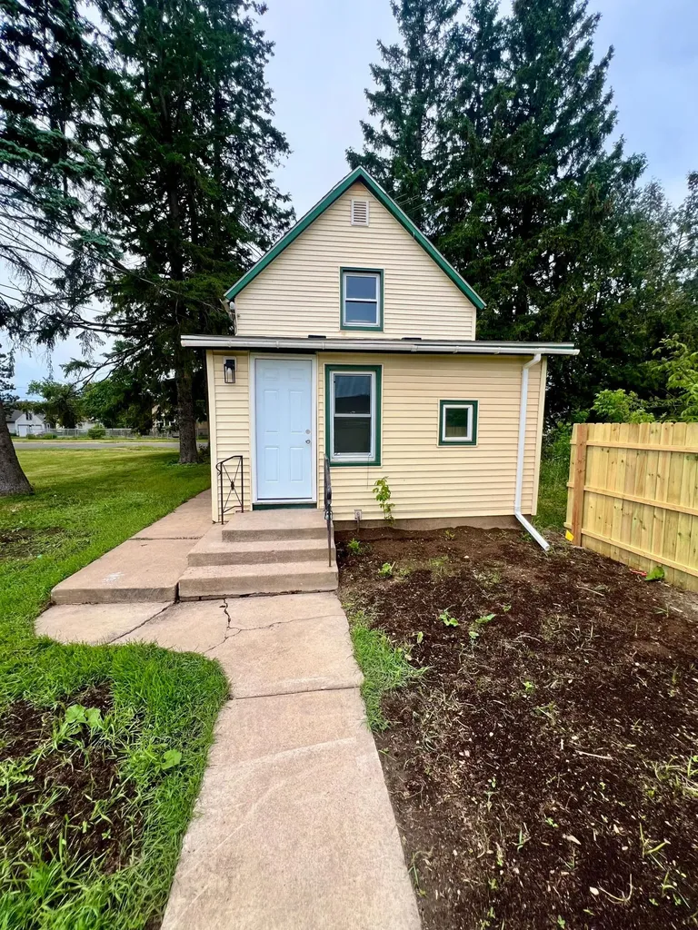 214 S 2nd Street Keewatin MN 55753