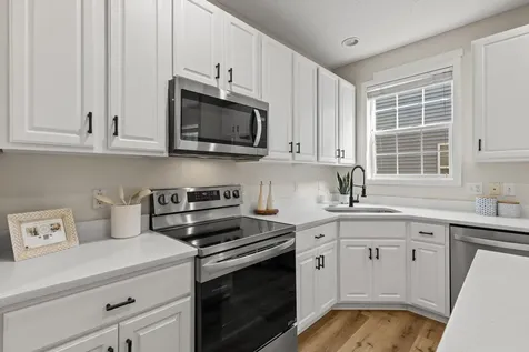 15734 Porchlight Lane Eden Prairie MN 55347