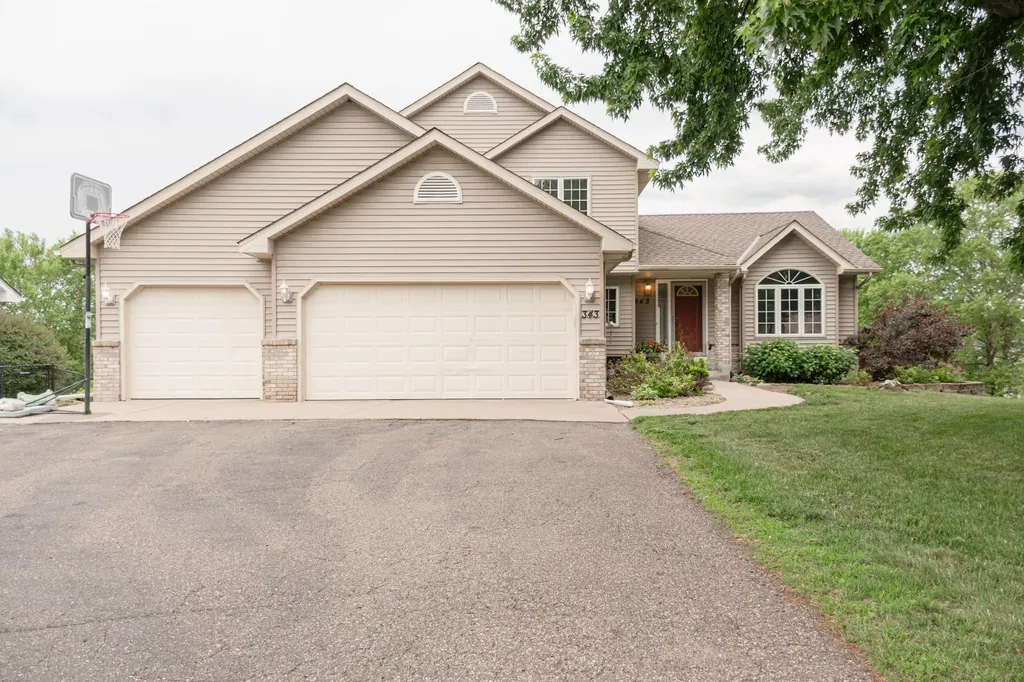 343 Pendryn Hill Curve Woodbury MN 55125