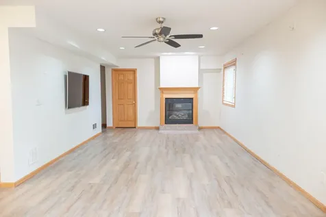 343 Pendryn Hill Curve Woodbury MN 55125