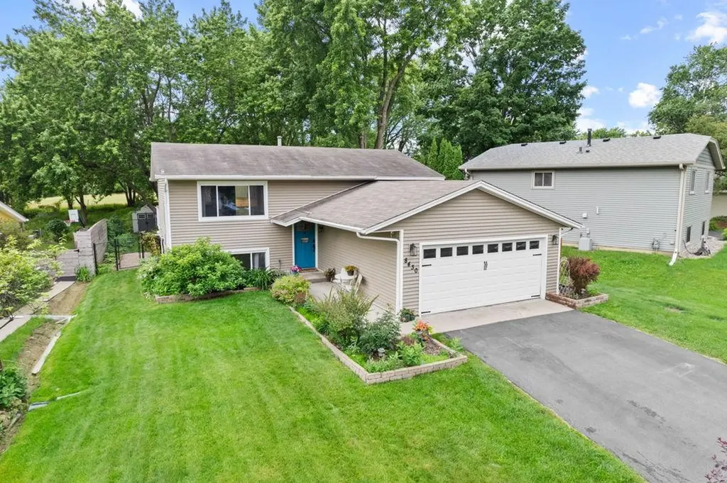 8430 Hiawatha Avenue Eden Prairie MN 55347