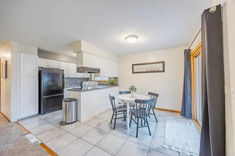 838 Jonathan Drive Apple Valley MN 55124