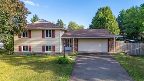 838 Jonathan Drive Apple Valley MN 55124