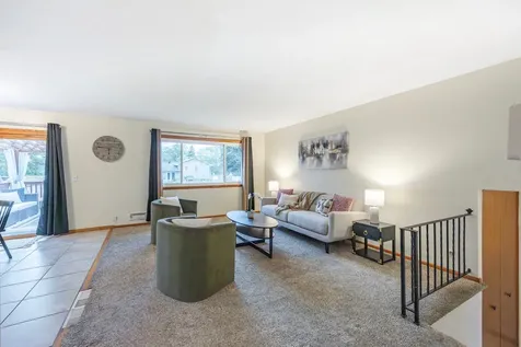 838 Jonathan Drive Apple Valley MN 55124