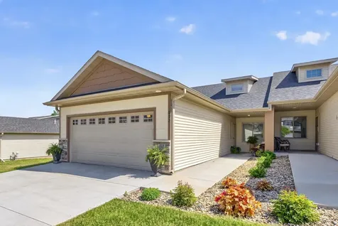 692 Shardlow Place NE Byron MN 55920