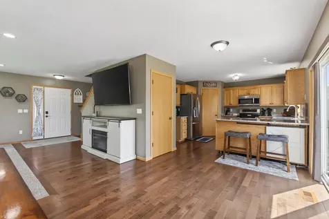12295 63rd Street NE Albertville MN 55301