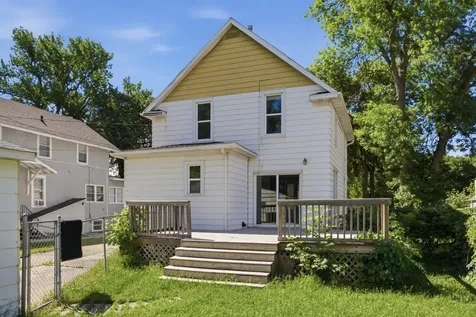 1111 8th Avenue N Fargo ND 58102