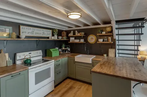 3176 Pine View Boulevard Motley MN 56466