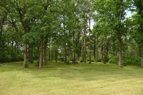 481 E River Road Motley MN 56466