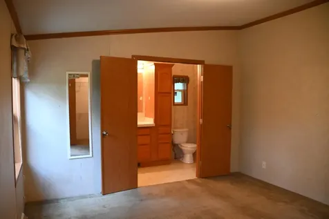 481 E River Road Motley MN 56466