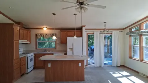 481 E River Road Motley MN 56466