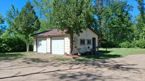 481 E River Road Motley MN 56466