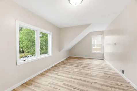 706 Oliver Avenue N Minneapolis MN 55411