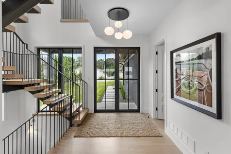 254 Lake Street Excelsior MN 55331