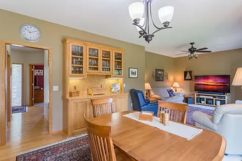 3895 Arlington Drive Woodbury MN 55129