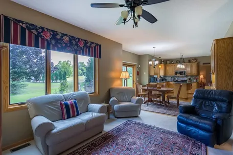 3895 Arlington Drive Woodbury MN 55129