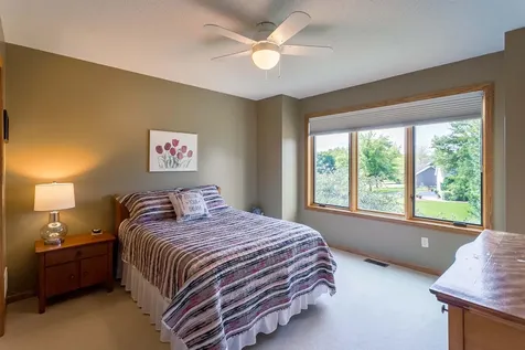 3895 Arlington Drive Woodbury MN 55129