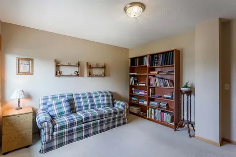 3895 Arlington Drive Woodbury MN 55129
