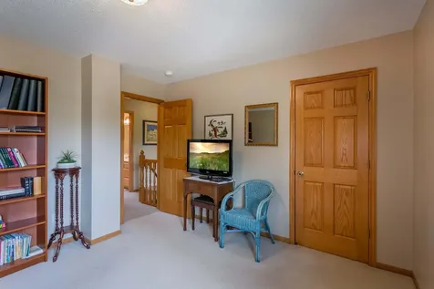 3895 Arlington Drive Woodbury MN 55129