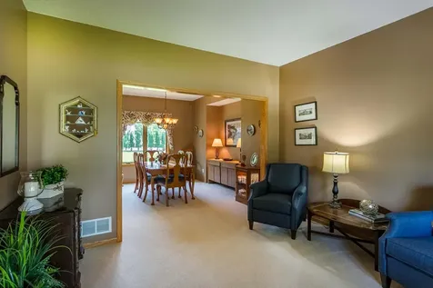 3895 Arlington Drive Woodbury MN 55129