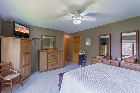 3895 Arlington Drive Woodbury MN 55129