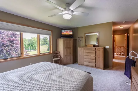 3895 Arlington Drive Woodbury MN 55129