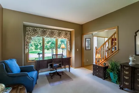 3895 Arlington Drive Woodbury MN 55129