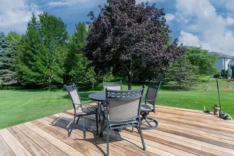 3895 Arlington Drive Woodbury MN 55129
