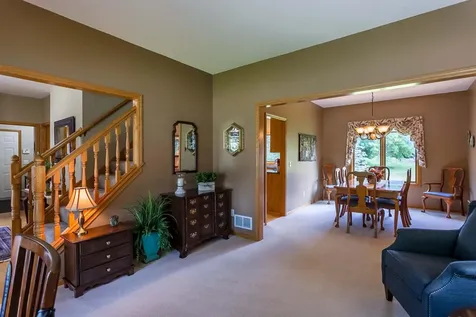 3895 Arlington Drive Woodbury MN 55129