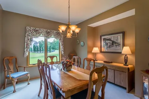 3895 Arlington Drive Woodbury MN 55129