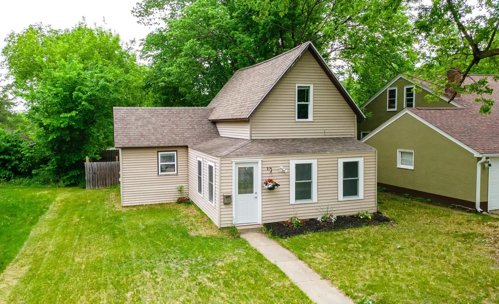 815 Fir Street Brainerd MN 56401