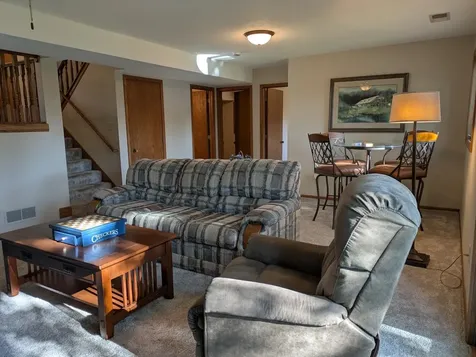 8427 Cooper Way Inver Grove Heights MN 55076