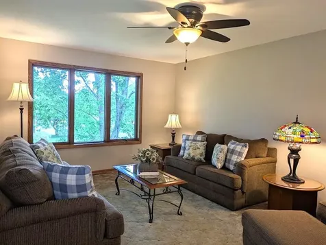 8427 Cooper Way Inver Grove Heights MN 55076