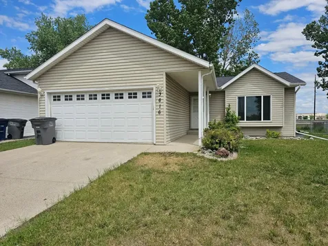 3616 Village Green Lane Moorhead MN 56560