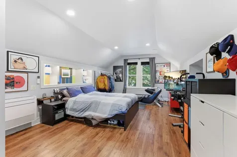 1162 Thomas Avenue Saint Paul MN 55104
