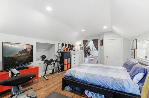 1162 Thomas Avenue Saint Paul MN 55104