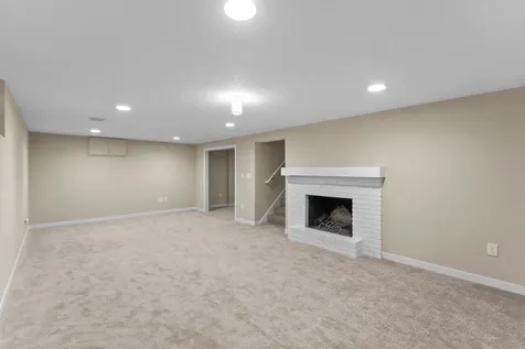 4705 Valley View Road Edina MN 55424