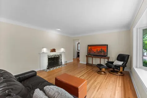4705 Valley View Road Edina MN 55424