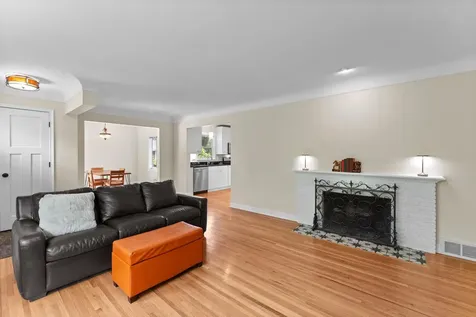 4705 Valley View Road Edina MN 55424