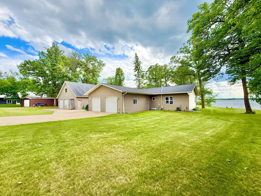 32088 E Round Lake Road Ponsford MN 56575
